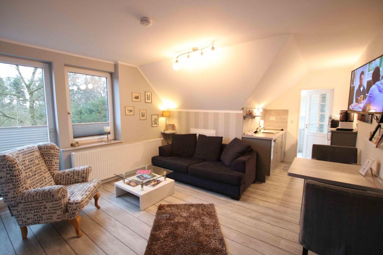 Haus Eichenhain Fewo Hamburg 希舍尔 外观 照片